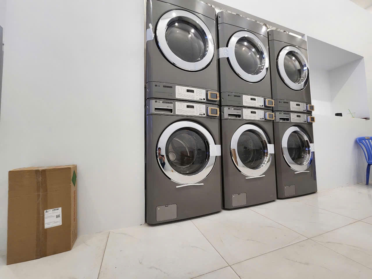 Nhượng quyền giặt sấy tự động LG